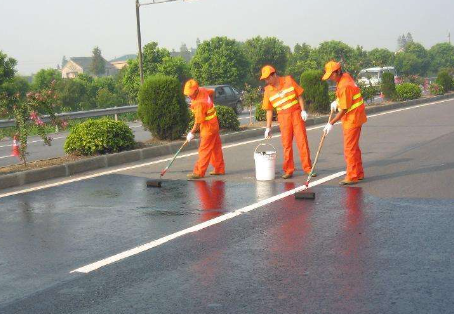 阳江 彩色路面喷漆维修改色的使用寿命有多长？