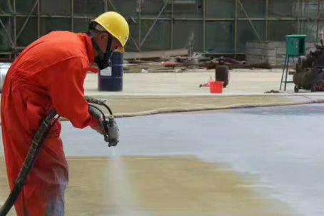 阳江彩色路面喷涂是一种为路面